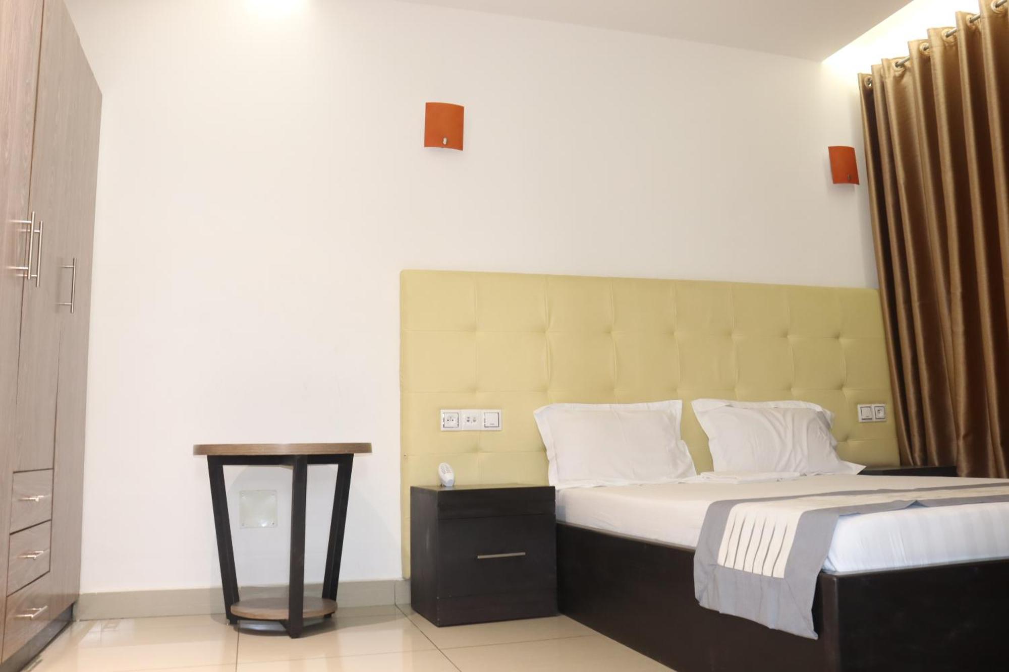 IMOLEASE HUBERT Sainte Rita Cotonou Exterior foto