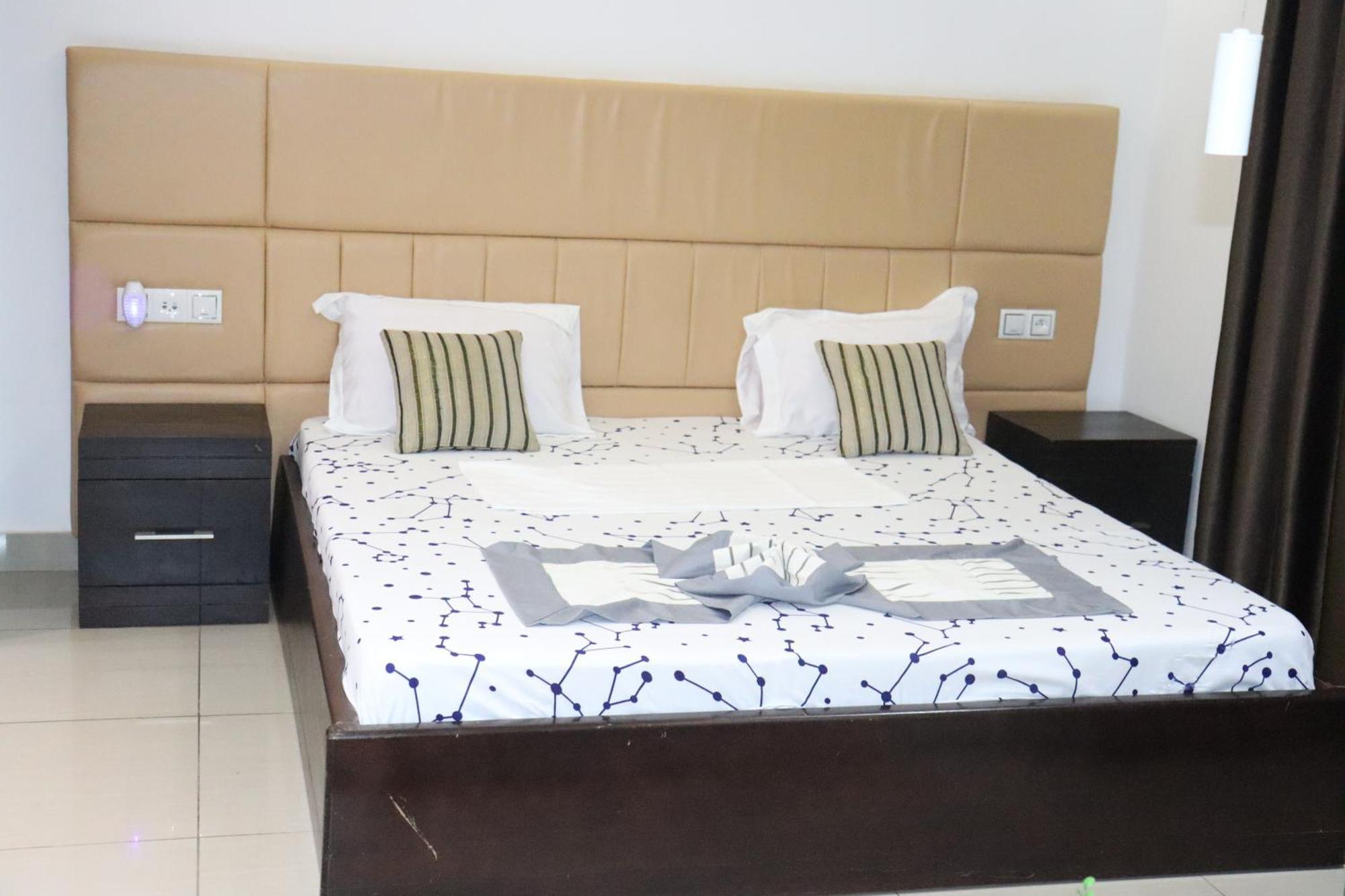 IMOLEASE HUBERT Sainte Rita Cotonou Exterior foto