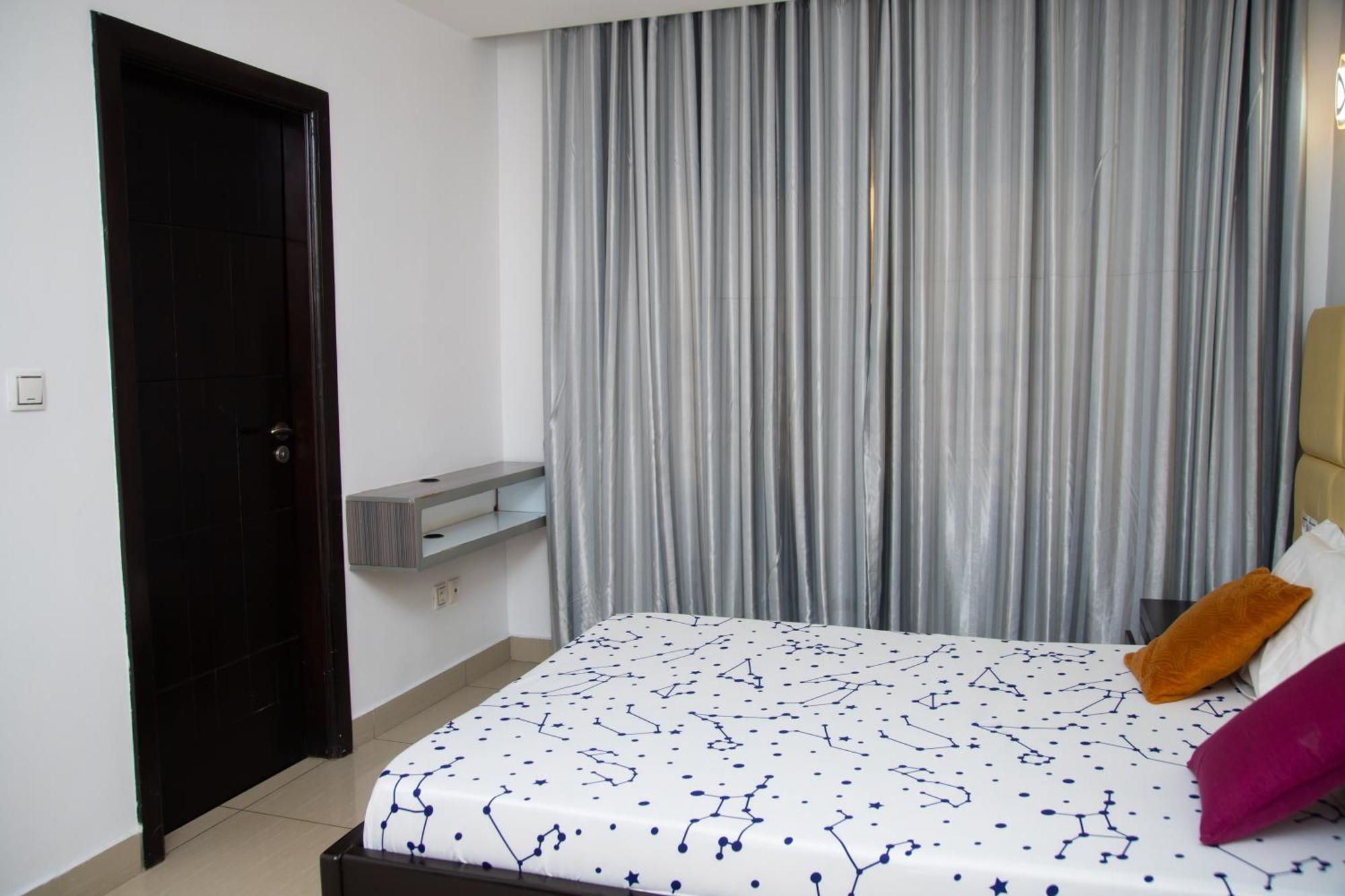 IMOLEASE HUBERT Sainte Rita Cotonou Exterior foto